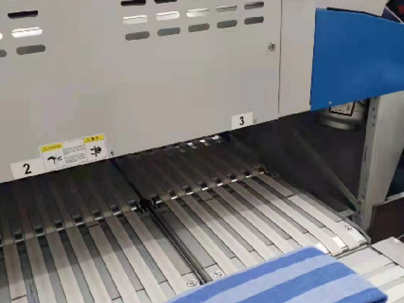 界首巾类折叠机-01